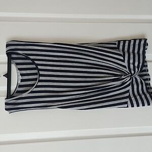 Cake+roses large casual top